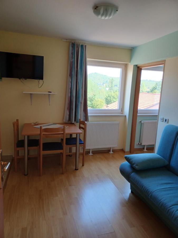 Apartman Alen Podhum Eksteriør billede